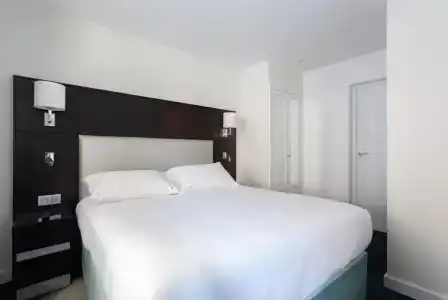 Hôtel 15 Montparnasse - 79