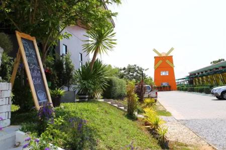 The Moonlight Resort - 20