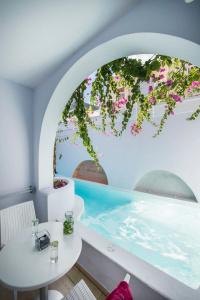 Blue Waves Suites & - 68