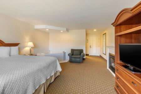 Ogunquit and Suites - 43