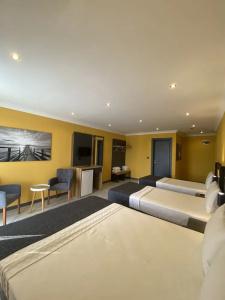 Roy Otel Akçay - 15