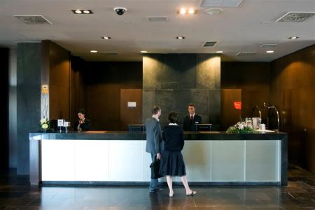 Diagonal Plaza - 32