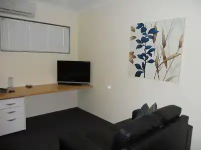 Perth Ascot Central Apartment - 2
