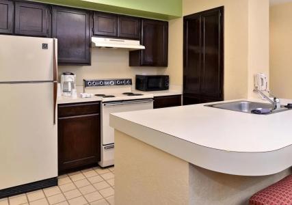 Americas Best Value Inn & Suites Extended Stay - - 9