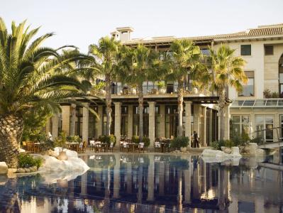Columbia Beach Resort - 1