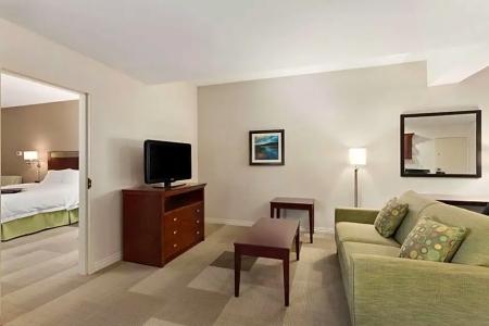 Hampton Inn - Colchester - 31