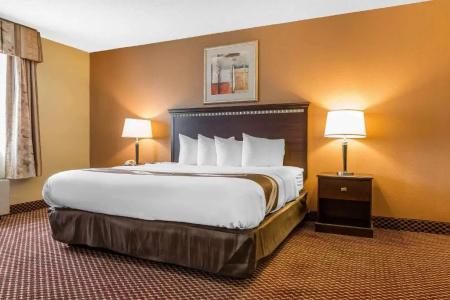 Quality Inn & Suites University Area - 39