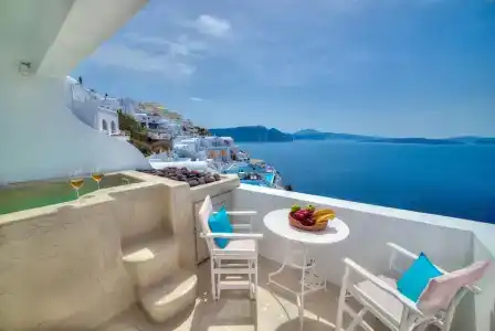 Kima Oia Suites - 17