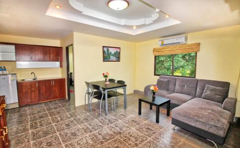 Phratamnak Inn - 100 meter from Beach - 11