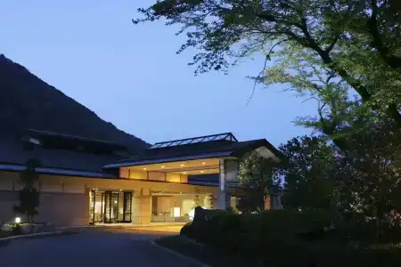 Hatsuhana - 0