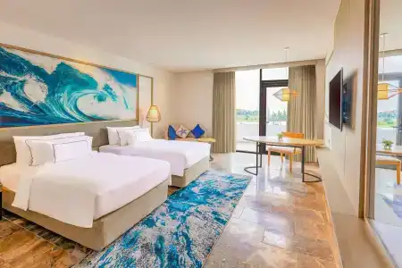 Melia Danang Beach Resort - 4