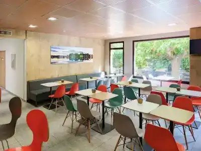 ibis Avignon Centre Pont De L'Europe - 30