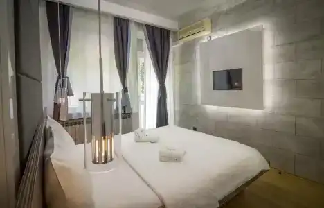Central Park Residence - 79