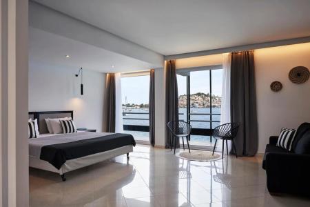 Xenia Poros Image - 2