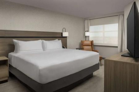 Doubletree by Hilton Hamilton Place - 75
