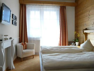 Roter Hahn - Bed & Breakfast - 1