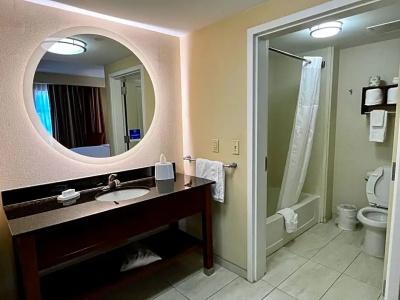 Hampton Inn/South-Fort Benning - 34