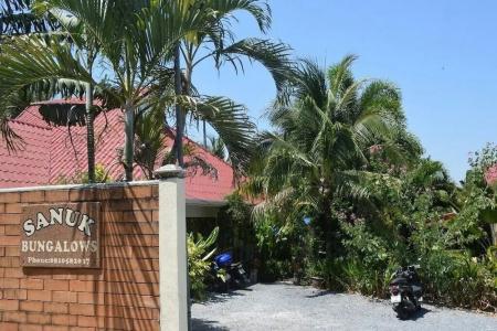 Sanuk bungalows - 5