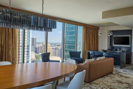 Marriott Marquis Houston - 100