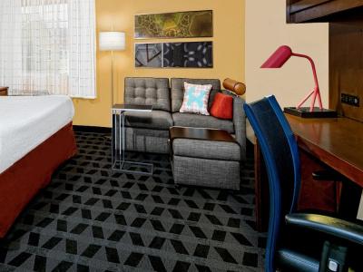 TownePlace Suites by Marriott San Antonio Northwest - 23