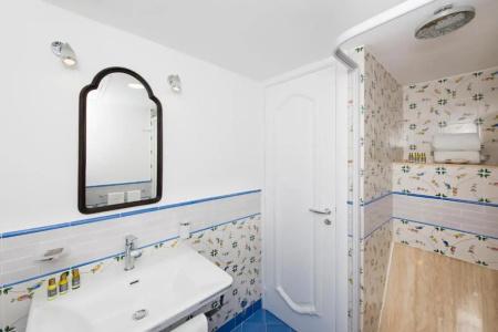 Eden Roc Suites - 290