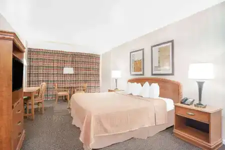 Howard Johnson by Wyndham Atlantic City - 26