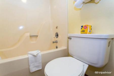 Seven Gables Inn - 44