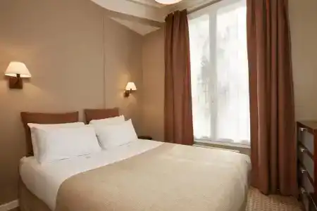 Hôtel de Sèvres - 29