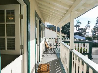 Briarwood Inn - 181