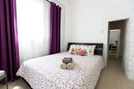 Laila's Cozy Garden House & Studio - 4