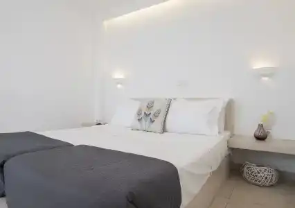 Bella Santorini - 4