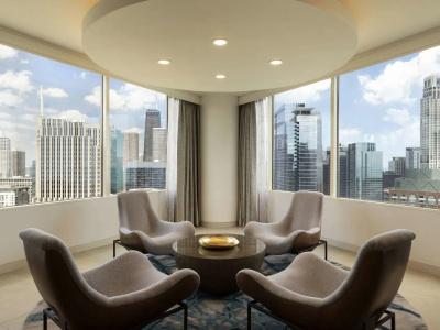Swissotel Chicago - 12