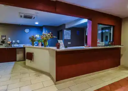 Chariot Inn - 1