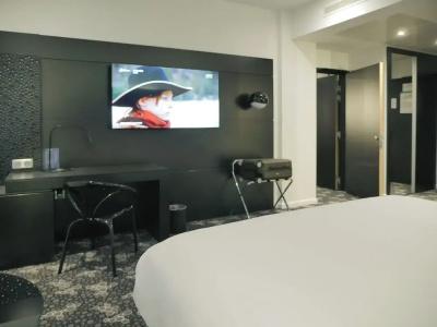 Kyriad Prestige Perpignan Centre del Mon - 70