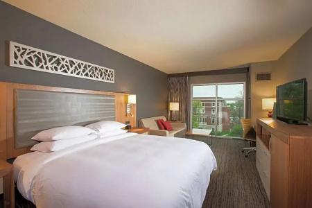 The Broadway - a DoubleTree by Hilton - 42