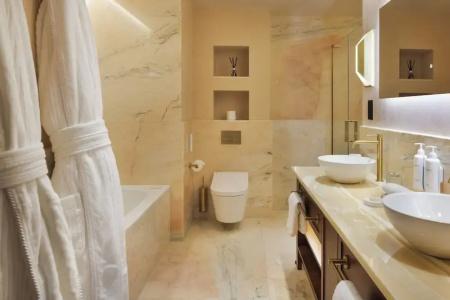 The Trafalgar St. James, London Curio collection by Hilton - 76