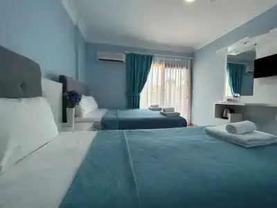 Boutique Marquis Blue - 42