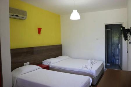 Simge Pension - 32