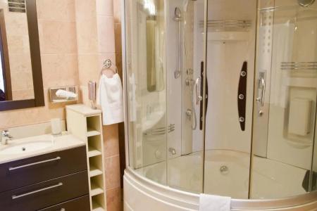 Phoenicia Grand - 85