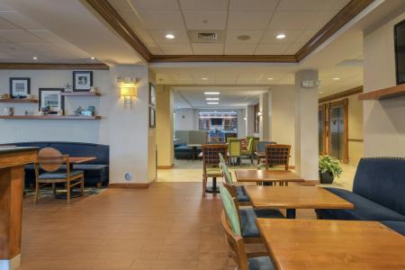 Hampton Inn University Area - 13