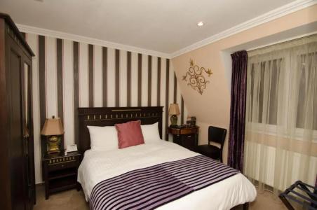 Boutique Monaco - 29