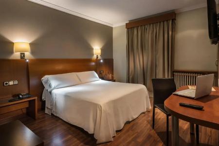 Ibis Styles Figueres Ronda - 36