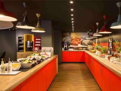 Ibis Budapest Heroes Square - 48