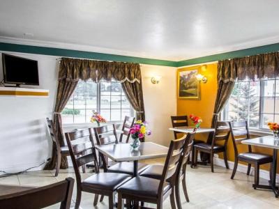 Americas Best Value Inn Denver - 21