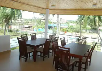 Bluewater Beach Resort - 11
