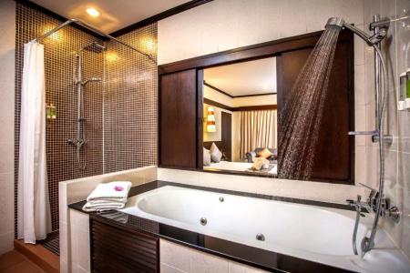 Horizon Patong Beach Resort and Spa - 6