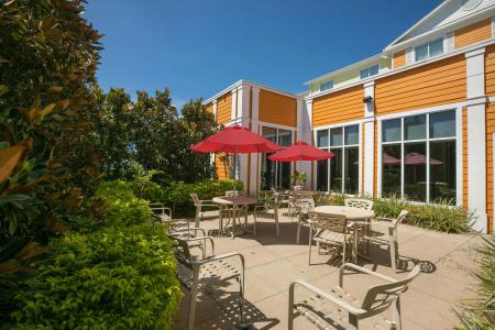 Hilton Garden Inn - 35