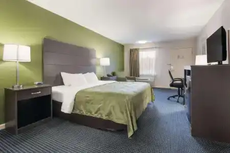 Quality Inn Little Creek - 29