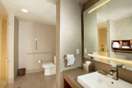 The Broadway - a DoubleTree by Hilton - 7