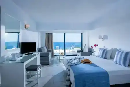 Peninsula Resort & Spa - 30